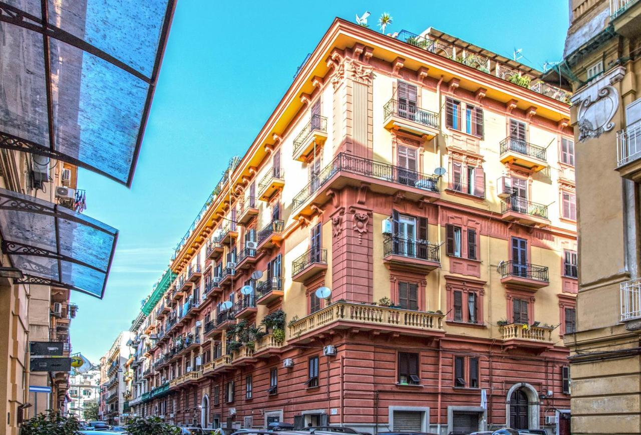Ferdinando Arthouse Oversized Modern Apartment - By Gocce Team Nápoles Exterior foto